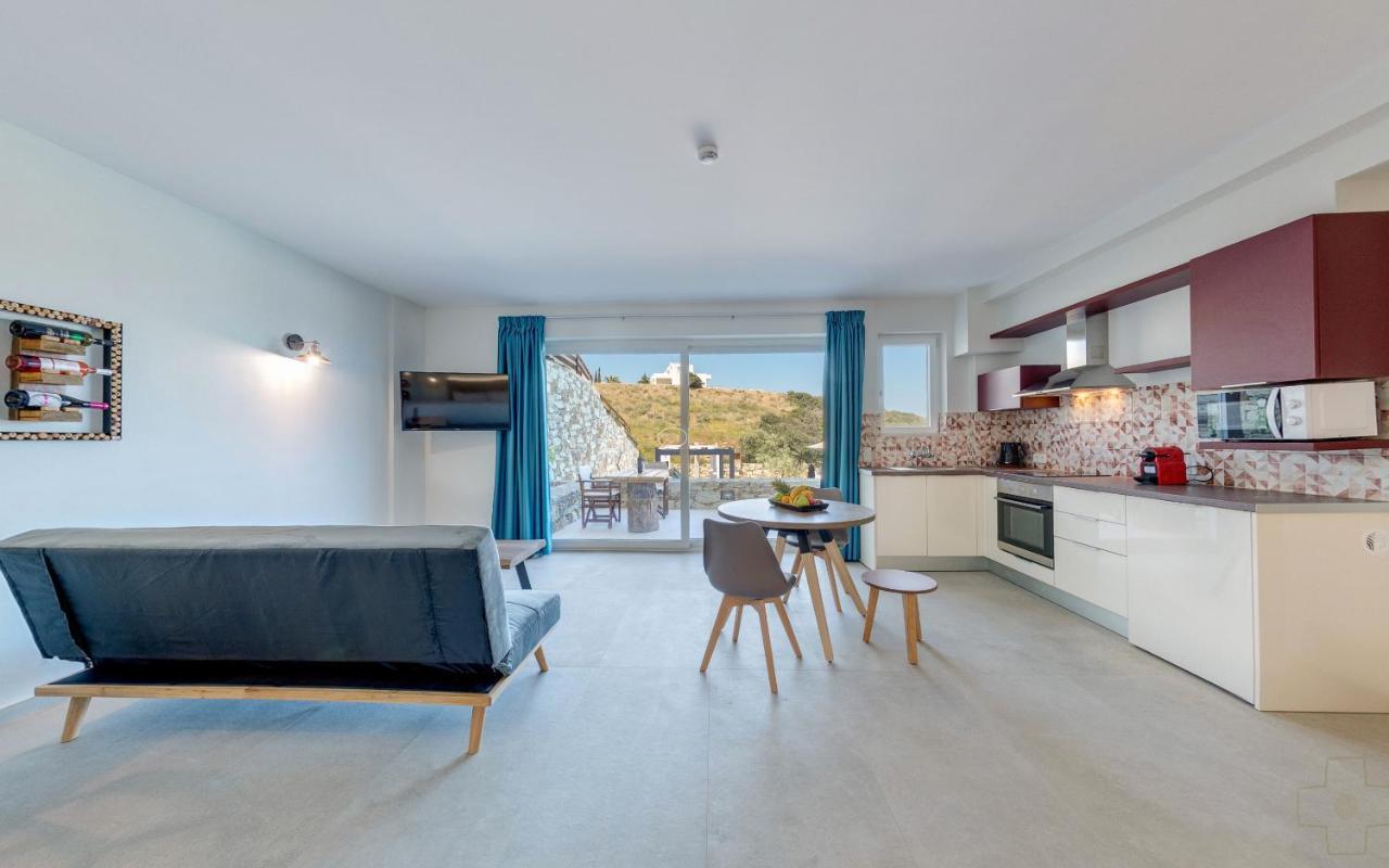 Spiros-Soula Thematic Suites Agia Pelagia Eksteriør bilde